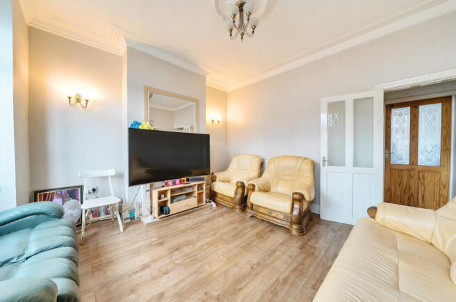 1336319-11-689dc7...