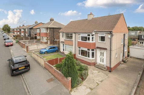 Chatsworth Road, Pudsey, LS28