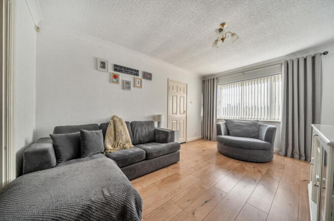 1355514-7-68c9845...