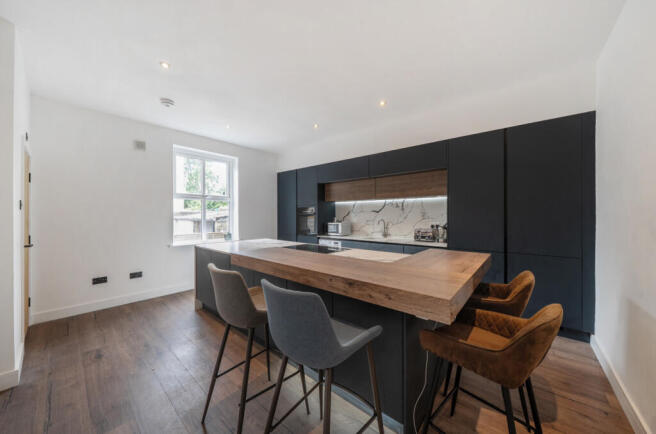 1319192-4-6867d92...