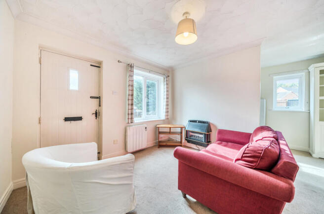 1373670-8-68ff6ca...