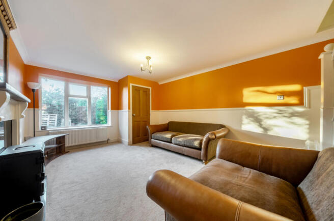 1374983-10-690243...