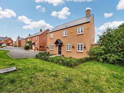 Haydock Close, Towcester, NN12