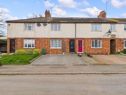 High Street, Paulerspury, NN12