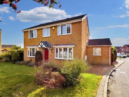 Keats Drive, Towcester, NN12