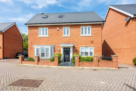 Reeds Close, Basildon, SS15