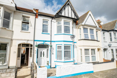 Ramuz Drive, Westcliff-on-sea, SS0