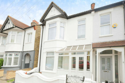 Woodfield Park Drive, Leigh-on-sea, SS9