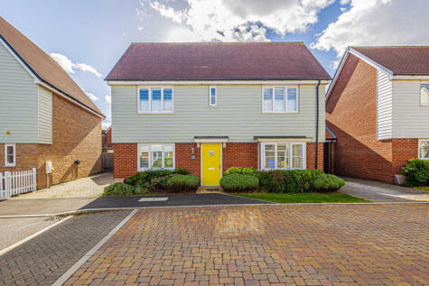 Alice Gardens, Rochford, SS4