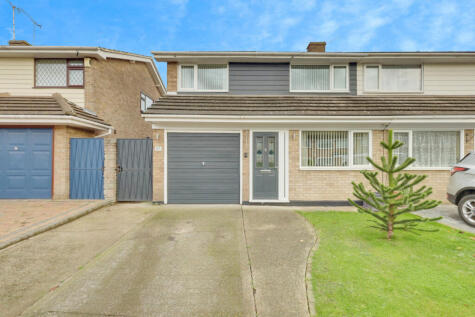 Moreland Avenue, Benfleet, SS7