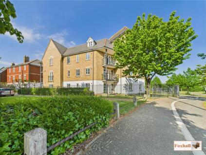 Alnesbourn Crescent, Ravenswood, Ipswich