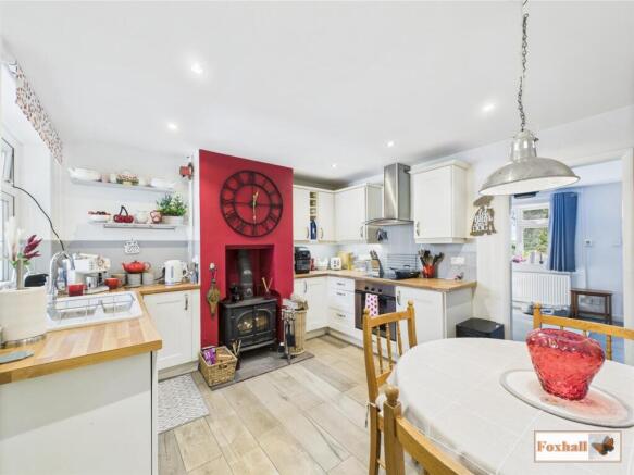 Kitchen / Breakfast Room