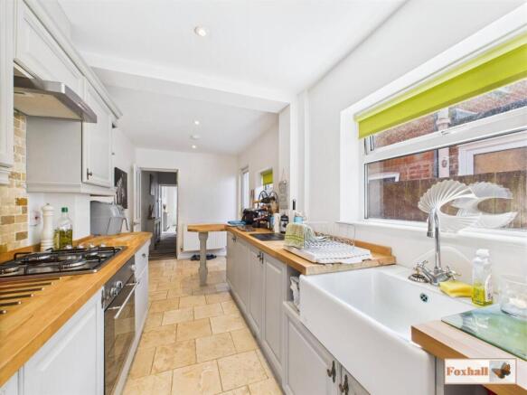 Kitchen / Breakfast Room