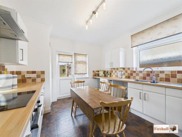 Kitchen / Breakfast Room