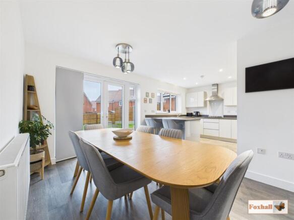Open Plan Kitchen / Dining Room