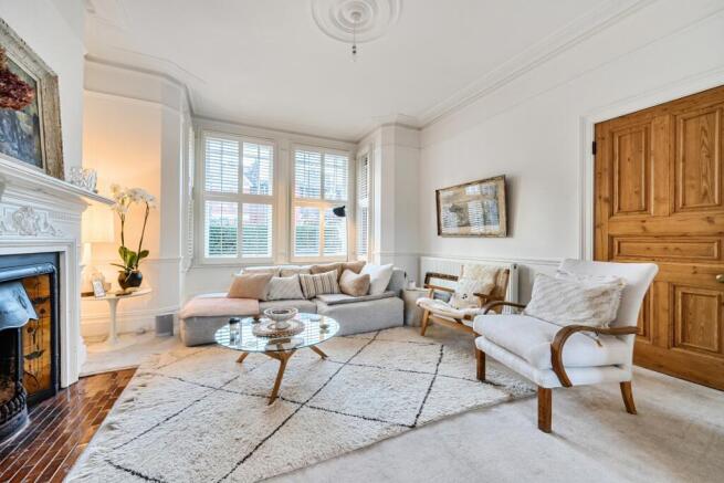 1382449-19-691b51...