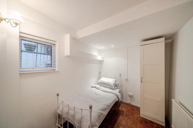 1400743-6-6966588...