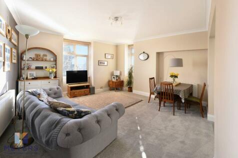 Westbourne - 3 bedroom apartment for sale