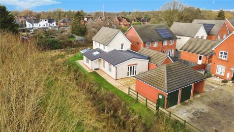 Guernsey Place, Three Mile Cross, Reading, Berkshire, RG7