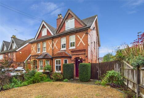 Basingstoke Road, Spencers Wood, Reading, Berkshire, RG7