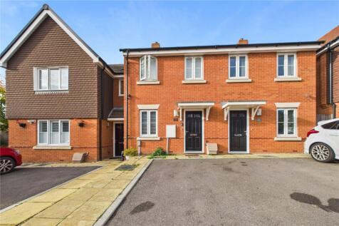 Garrett Drive, Shinfield, Reading, Berkshire, RG2