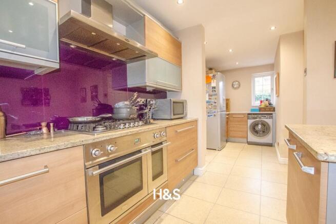 7 Boningale - Kitchen 2.jpg