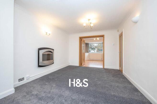 250 brandwood road - living room 2.jpg