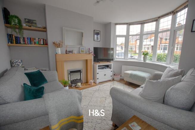 77 Shalford Road - Rec 1.jpg