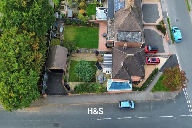 100A Fabian Crescent - Drone.jpg