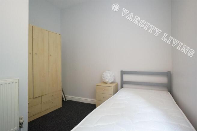 6PlasMeuryn_bedroom1.1.JPG