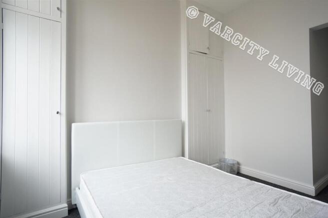 6PlasMeuryn_bedroom2.1.JPG