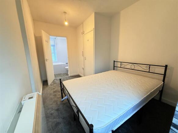 Bedroom.JPG