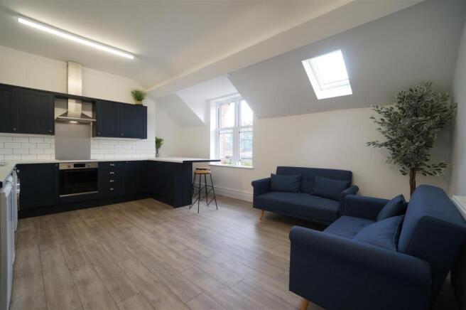 Kitchen/ Living Room