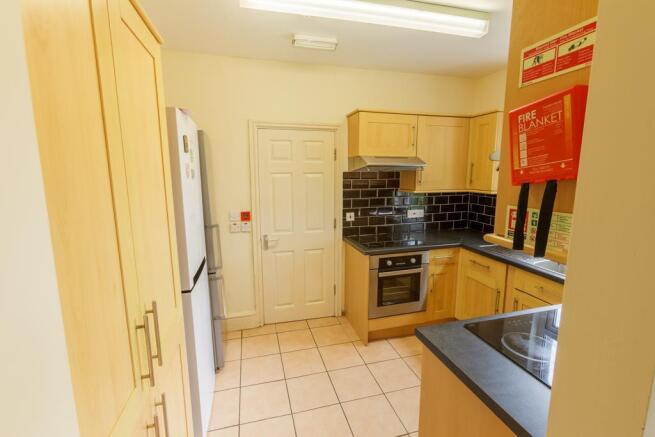 2 St J Kitchen (2).jpg