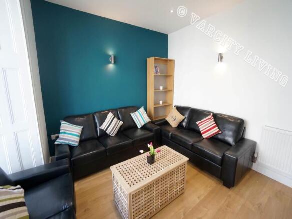 17 College Road (2).JPG