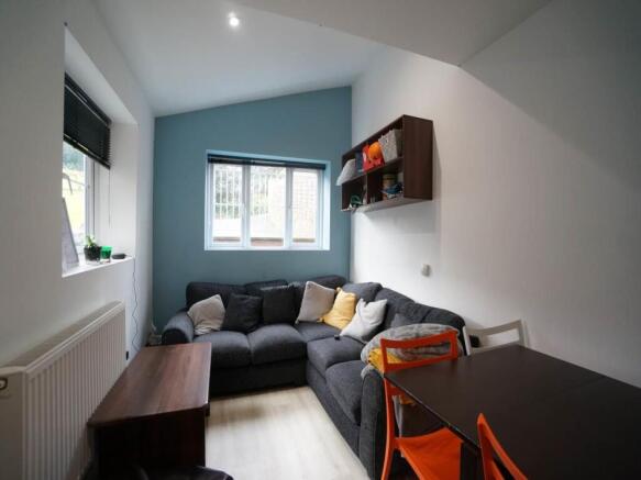 Living area 1.JPG