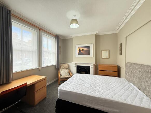 Bed 1.JPG