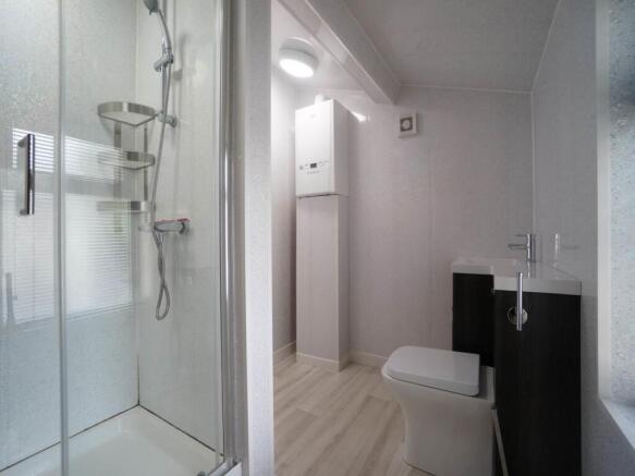 Bathroom.JPG
