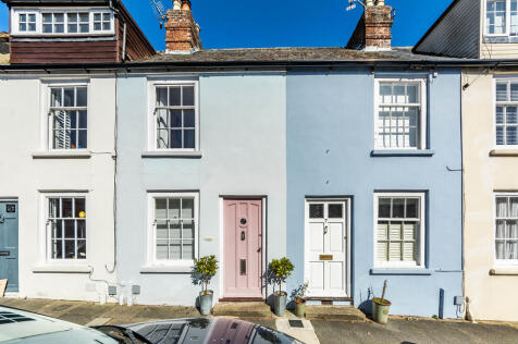 Arun Street, Arundel