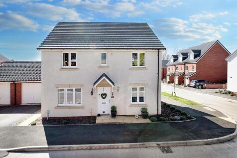 Trumpeter Place, Dawlish, EX7