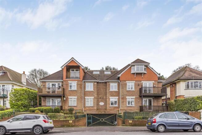 7 Branksome Chase, 82 Penn Hill Avenue, Poole-Port