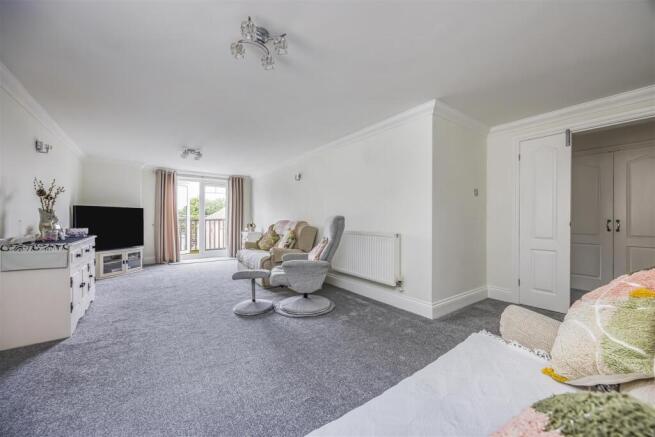 7 Branksome Chase, 82 Penn Hill Avenue, Poole-Port
