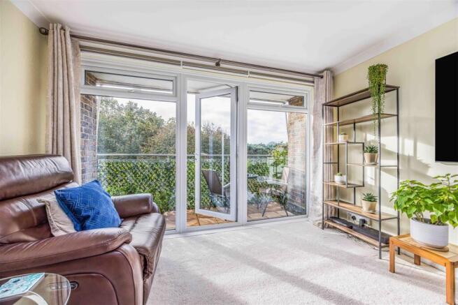 19 Mayfair 74 West Cliff Road, Bournemouth-Small-P