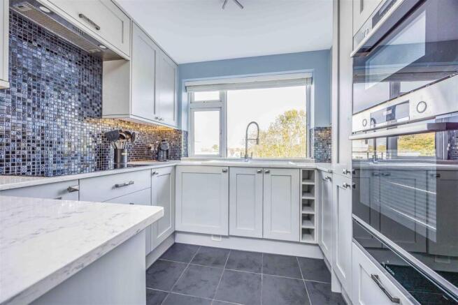 19 Mayfair 74 West Cliff Road, Bournemouth-Small-P