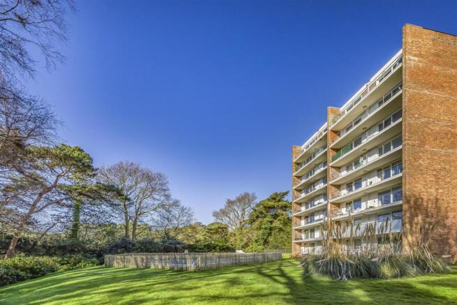 61 Viewpoint-New Externals-PorticoMarketing-SaxeCo