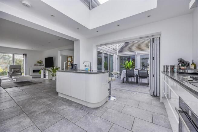 7 Munster Road, Poole-PorticoMarketing-SaxeCoburg-