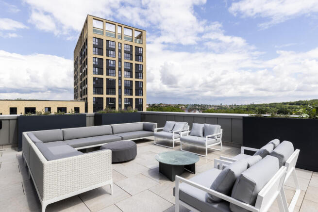 GQ Lyons Dock Amenities (10)