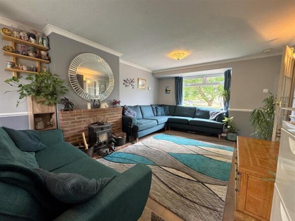 Living Room.JPEG