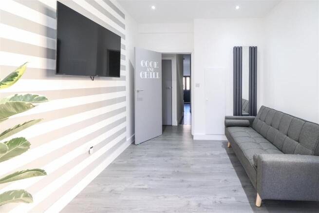 Melville Road-88.jpg