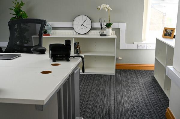 Photo 6